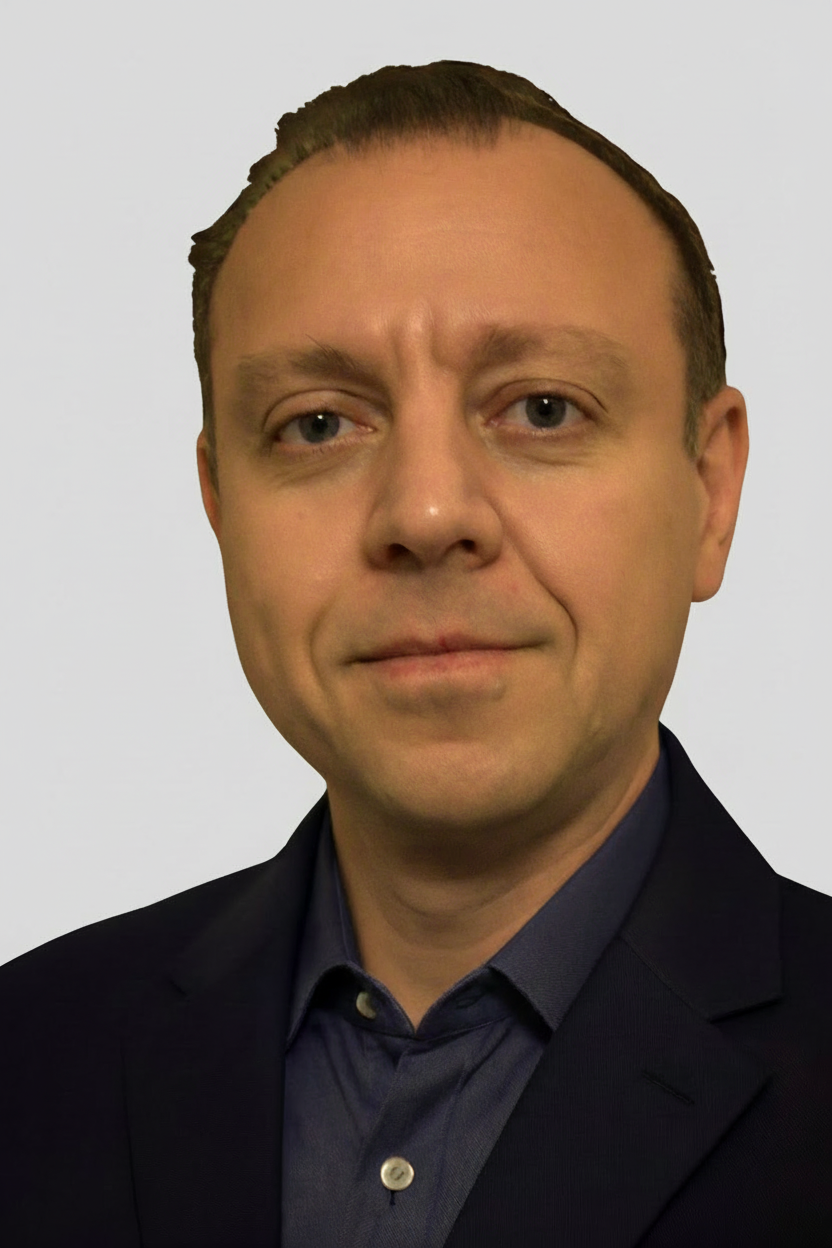 Headshot of Lenny Sverdlov, EA, MST, Tax Manager at Hollins & Hur in Manassas, VA.